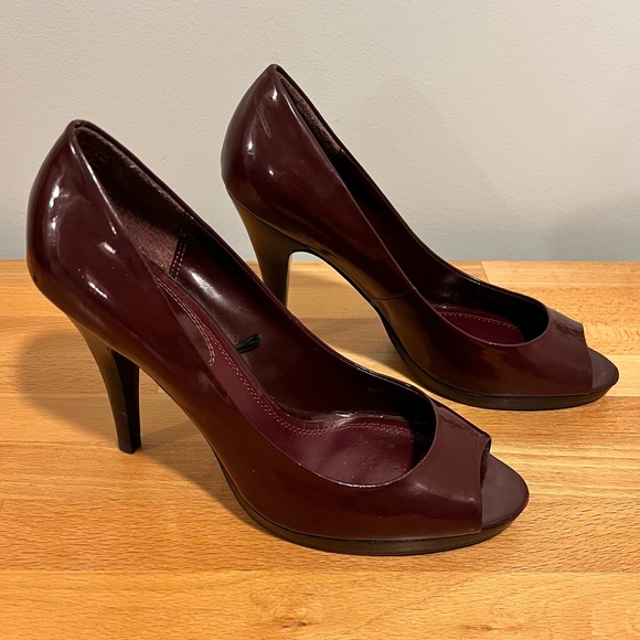 Open-toe Burgundy/Maroon heels - GUC - size 39 - Picture 3 of 7